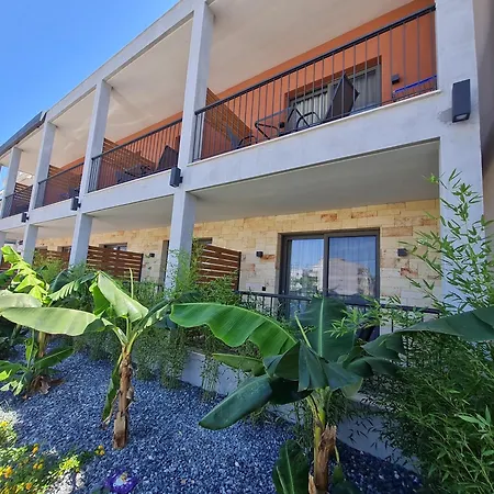 Ξενοδοχείο με διαμερίσματα Maltepe Luxury By Travel Pro Services Kallithea (Chalkidiki)