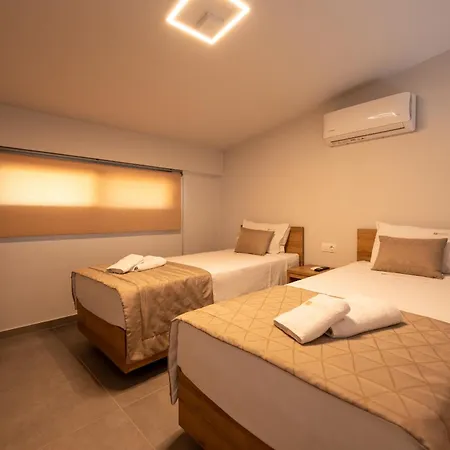 מלון Maltepe Luxury 4*